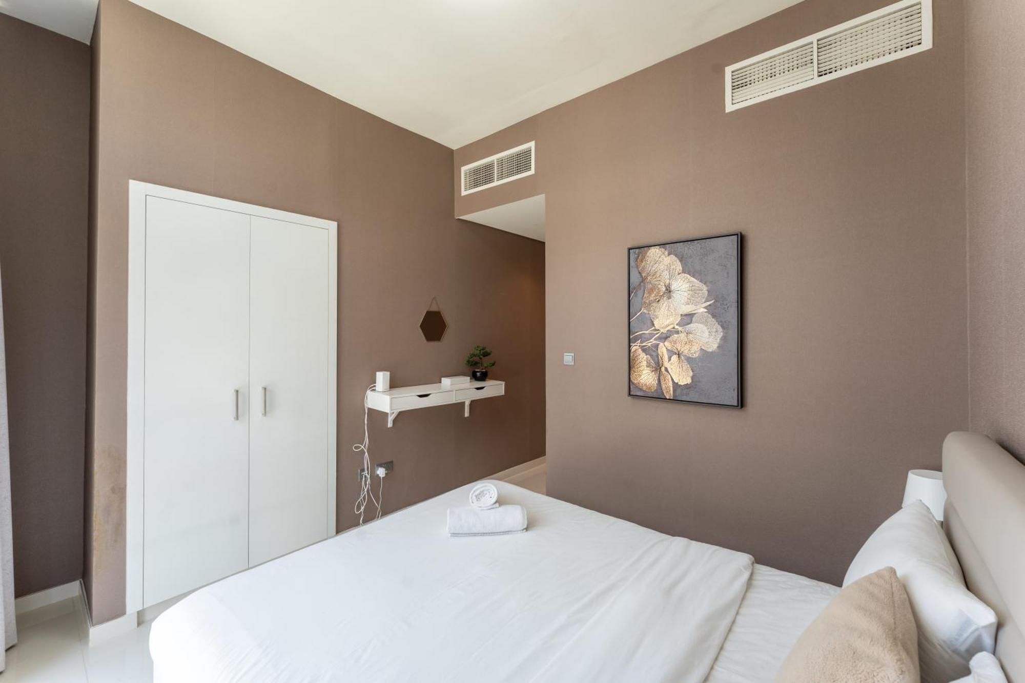 Villa Serene 3br With Private Backyard In Damac Hills 2 By Bhavan *